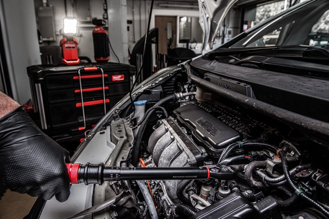 MOMENTNØKKEL 3/8" DR. KLIKK 25–140 NM 4932500824 - Milwaukee 