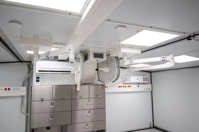 MOBILE HOSPITAL ISO CSC 20 foot container 