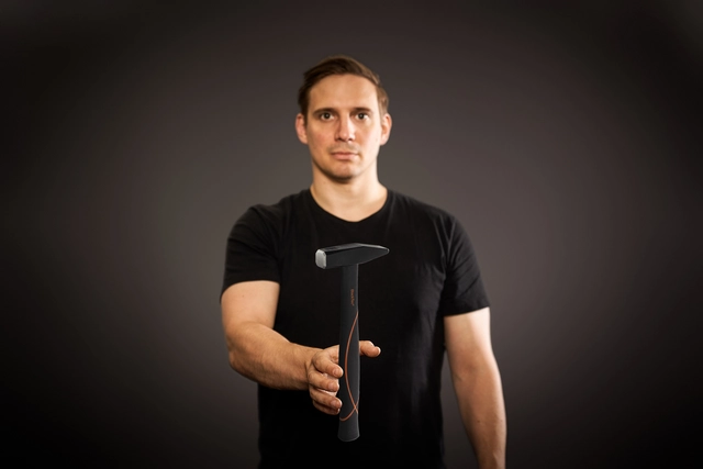 VERKSTEDHAMMER 500G BlackTec® 3-komponentskaft m/ glassfiber - Picard 
