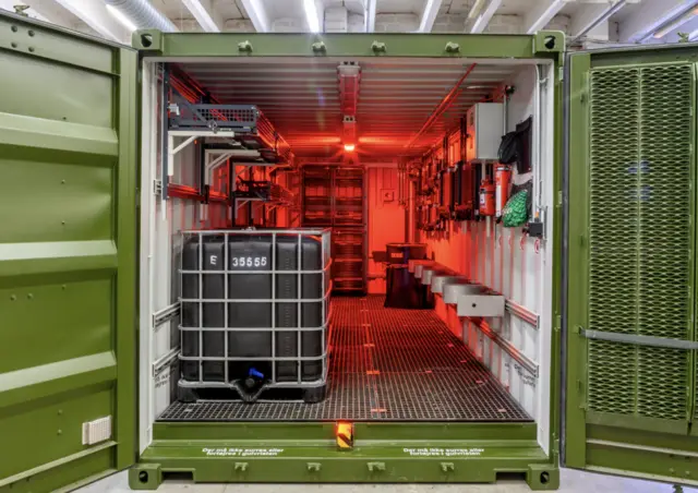 HAZMAT CONTAINER ISO 10FT Low Cube 