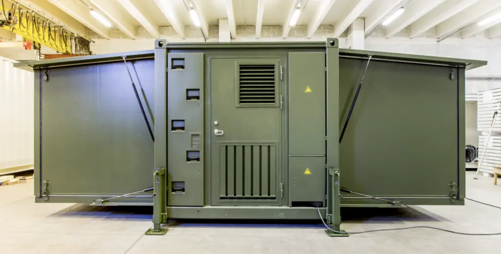 COMMAND CENTER CONTAINER ISO 20FT 3-1 2-WAYS EXPANDABLE 