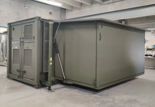 COMMAND CENTER CONTAINER ISO 20FT 3-1 2-WAYS EXPANDABLE 