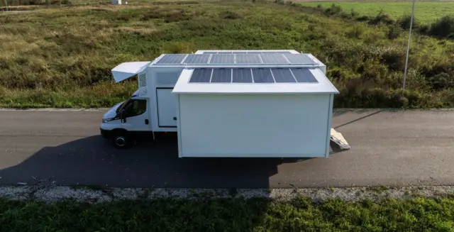 MOBILE XL FLEXUNIT TRUCK 3 in 1 solution, 7200kg, 33m2 