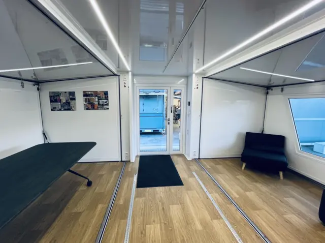 MOBILE XL FLEXUNIT TRUCK 3 in 1 solution, 7200kg, 33m2 