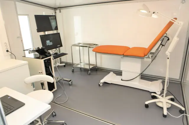 MOBILE XL FLEXUNIT TRUCK 3 in 1 solution, 7200kg, 33m2 