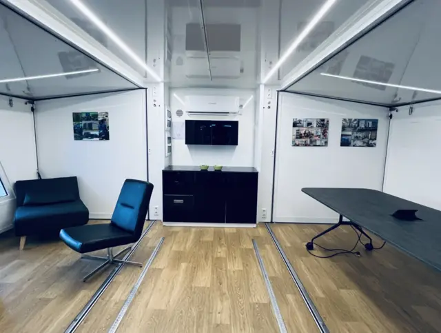 MOBILE XL FLEXUNIT TRUCK 3 in 1 solution, 7200kg, 33m2 