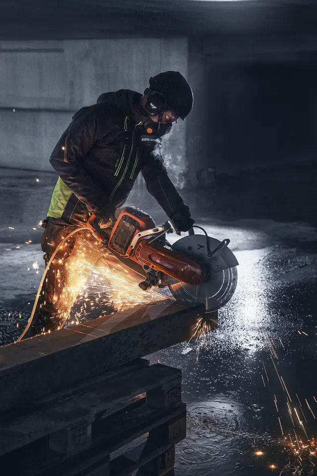K 1 PACE MOTORKAPPESAG 14" X-HALT™ Husqvarna - Batteridrevet 