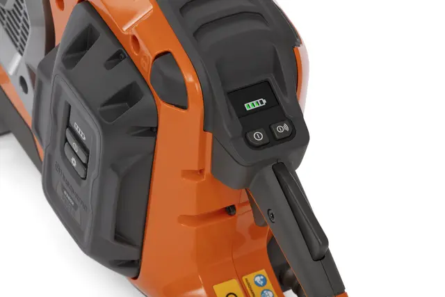 K 1 PACE MOTORKAPPESAG 14" X-HALT™ Husqvarna - Batteridrevet 