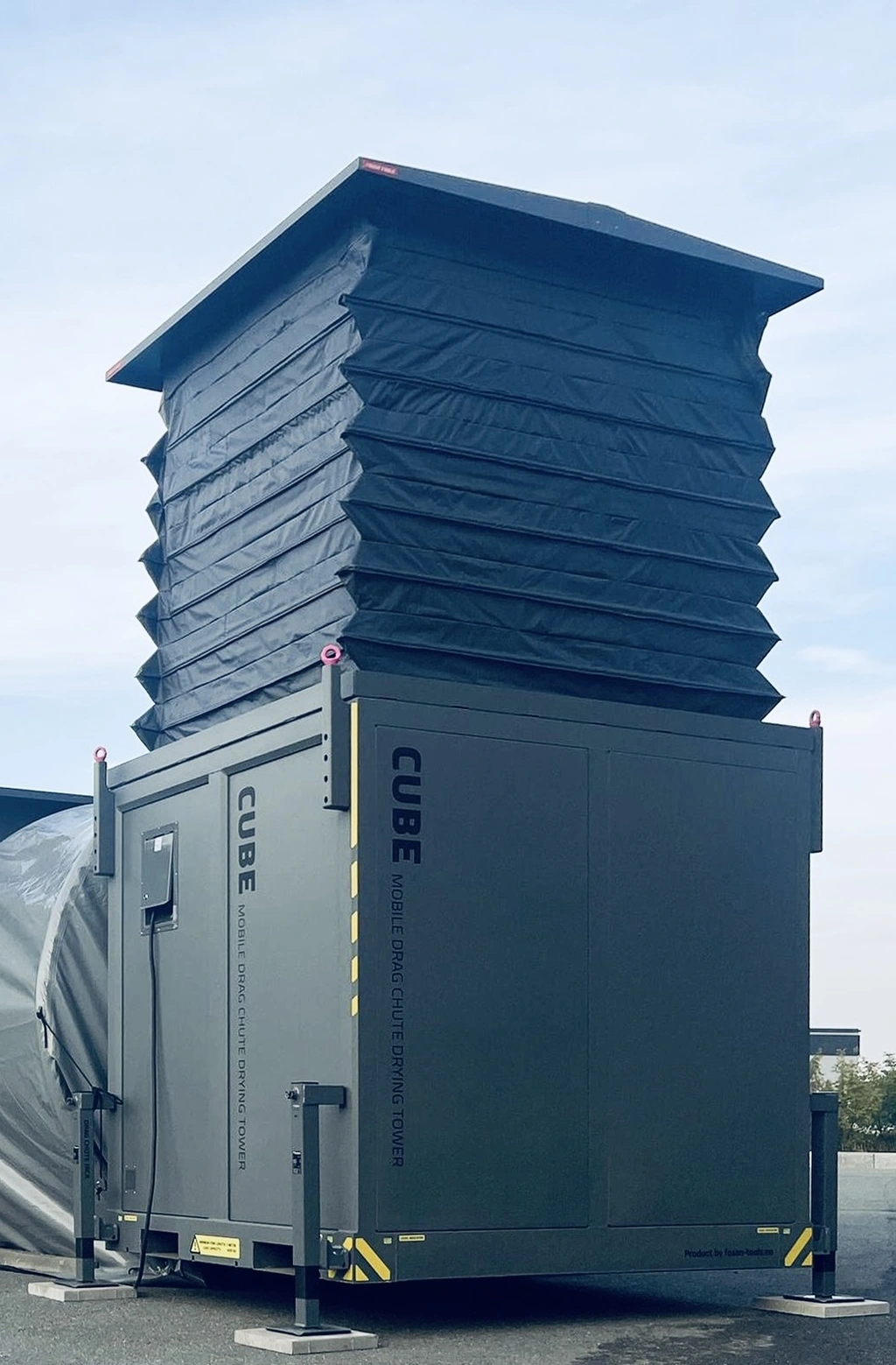 MOBILE DRAG / PARA CHUTE DRYING TOWER For drying 6 ea. drag / para chutes 