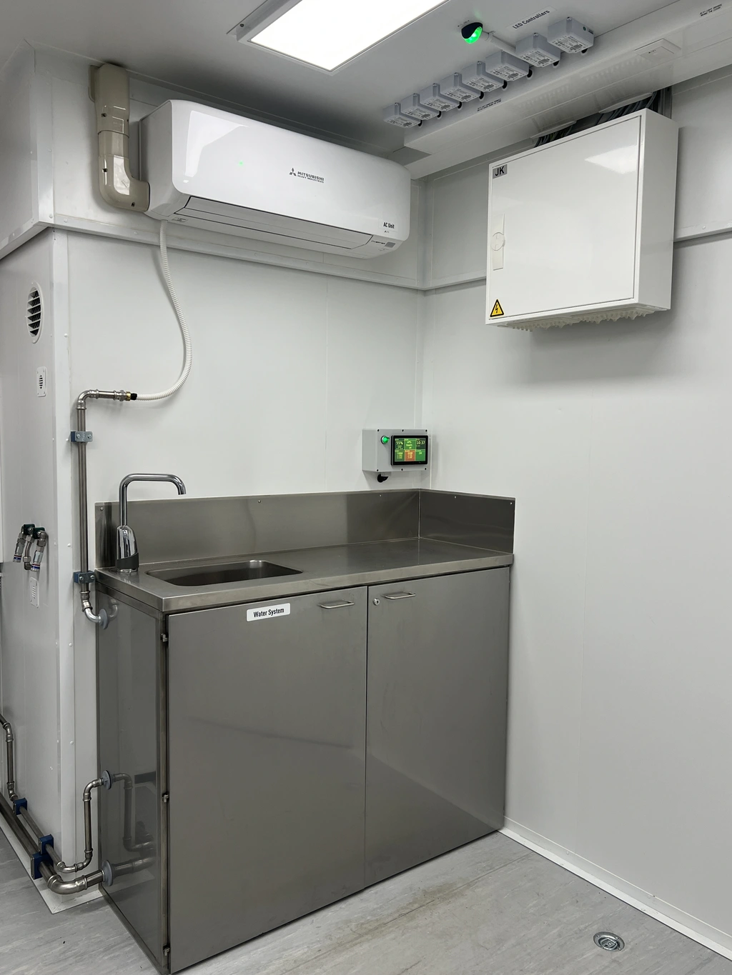 FLEXMODULE 4-1 20F 3-WAYS EXPANDABLE RAL 70121, Deployment 