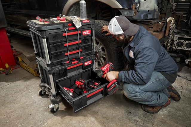 TRANSPORTSETT PACKOUT™ 4 DELER Arb.plate, skuffer og hjul - Milwaukee 
