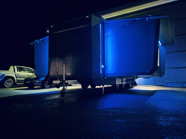 MOBILE FLEXMODULE TRAILER EXT. DEFENCE 3 in 1 solution, 3500 kg, 28m2 