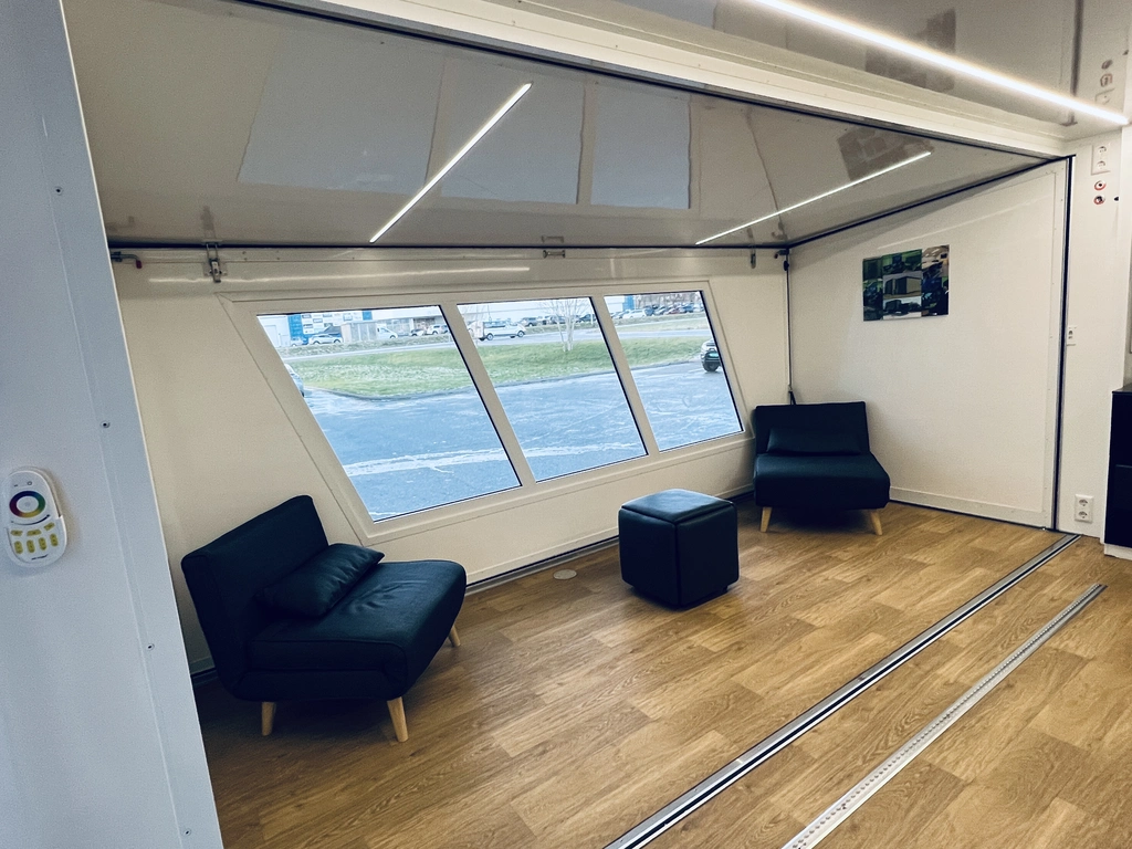 FLEXUNIT XL TRAILER EXPANDABLE DEFENCE 3 in 1 solution, 3500 kg, 28m2 