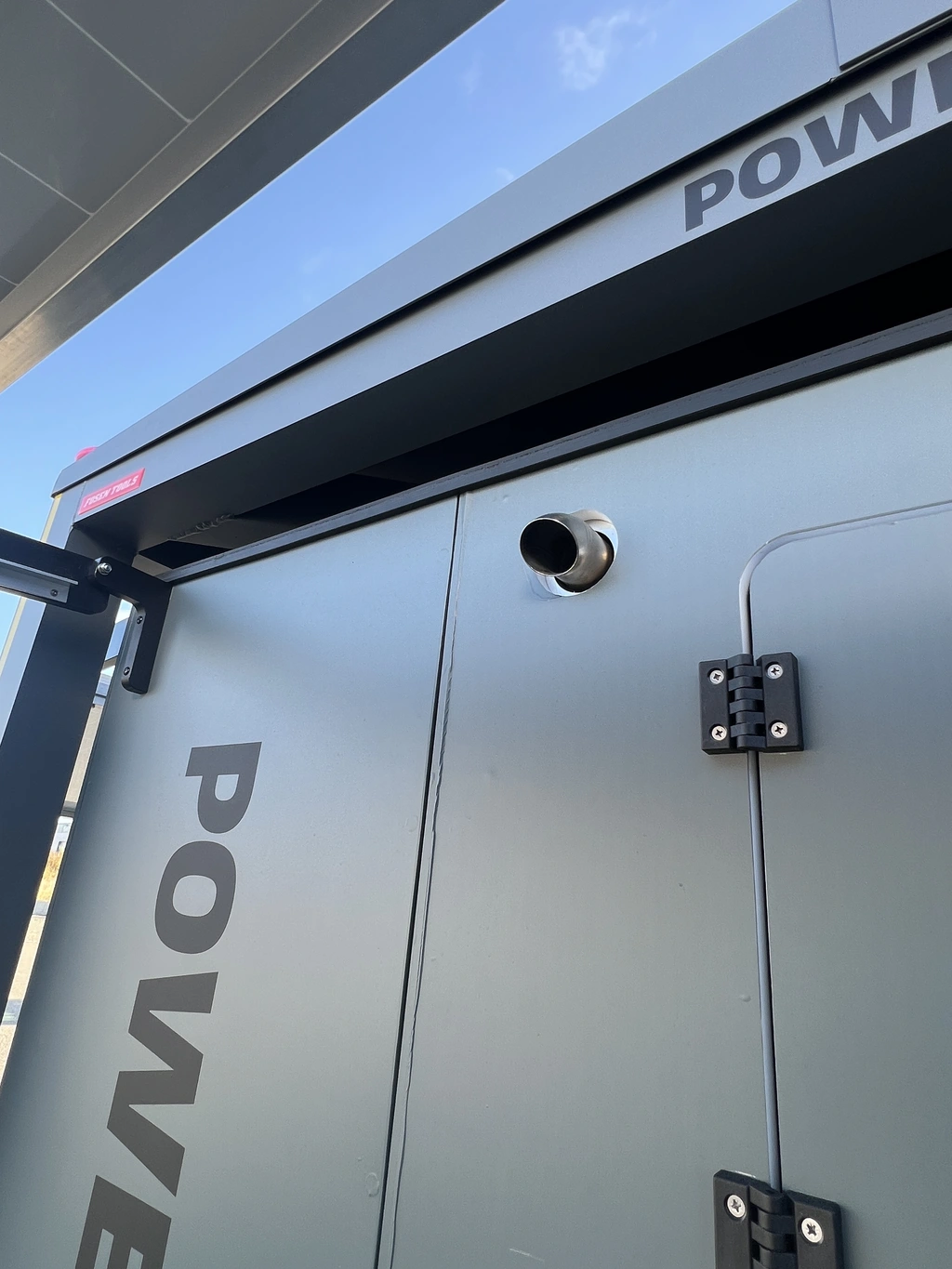 POWER CUBE HYBRID 406041 GREEN ENERGY Compressor, Generator, UPS & Solarfoil 