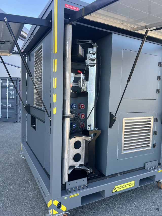 POWER CUBE HYBRID 406041 GREEN ENERGY Compressor, Generator, UPS & Solarfoil 