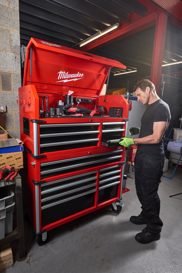 VERKTØYVOGN 16 SKUFFER TOOLGUARD™ 46" / 117CM topp og bunnvogn - Milwaukee 
