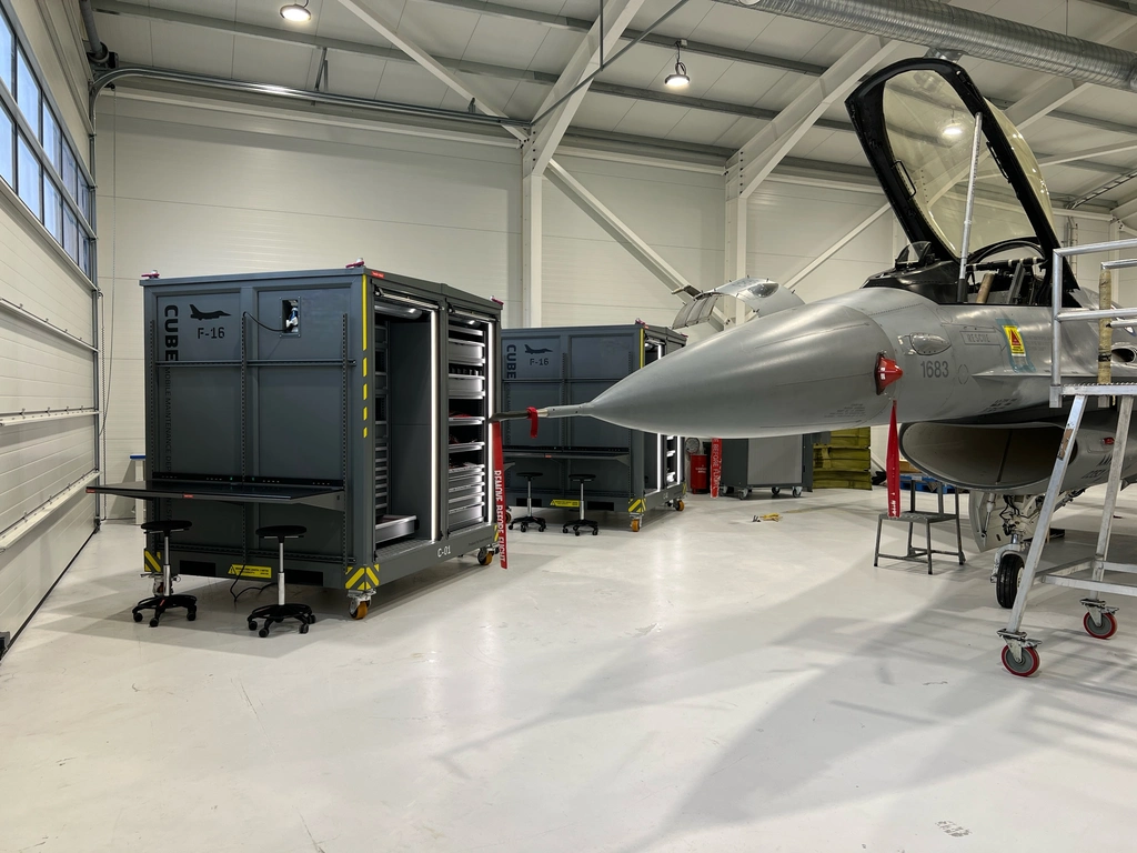 MOBILE MAINTENANCE WORKSTATION CUBE Aircraft workstation, Deployment, FTC 