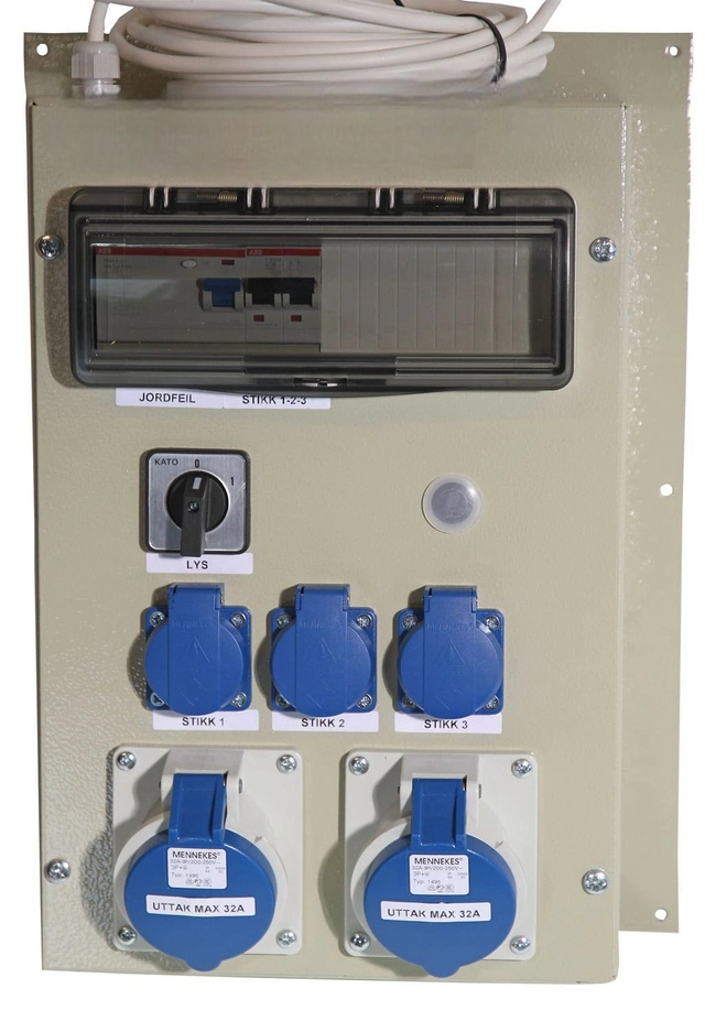 CONTAINERINNTAK 32A 230V 12kW, Lysbryter, 3 x 230v, 2 x 16A-3P 