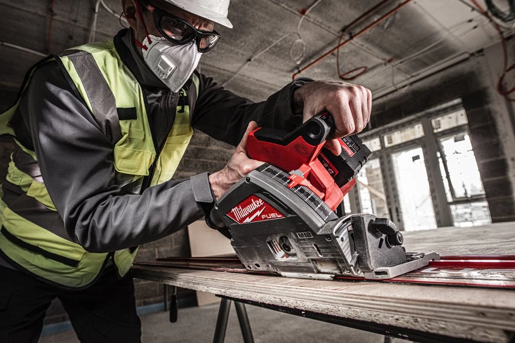 STYRSKINNE UNIVERSAL GR 1400 Milwaukee tilbehør 
