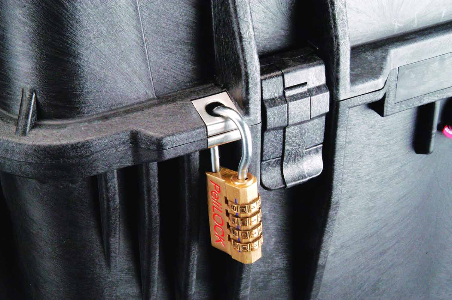 KASSE PELI CUBE 0350 SORT M/SKUM Innv. mål: 508x508x508 mm Peli 