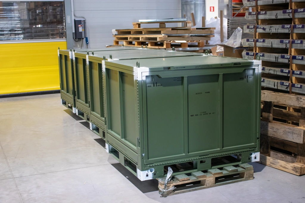 BOKS JMIC SAMMENLEGGBAR ALU 1300 x 1110 x 1090mm, 150 / 1500kg 