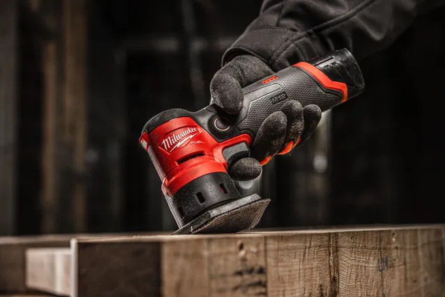 DETALJSLIPER M12 FDSS-422X Milwaukee 