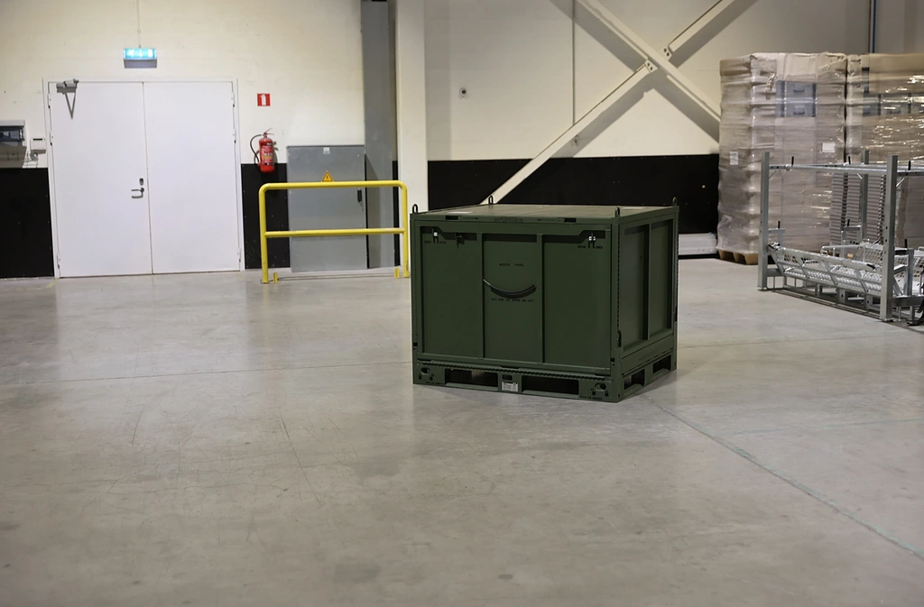 BOKS JMIC SAMMENLEGGBAR ALU 1300 x 1110 x 1090mm, 150 / 1500kg 