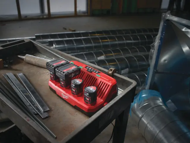 LADER M12 C4 SEKVENSIELL Milwaukee tilbehør 
