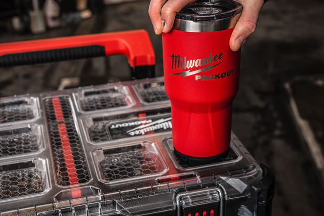 TERMOKOPP RØD PACKOUT 591ML Med mulighet for gravering - Milwaukee 