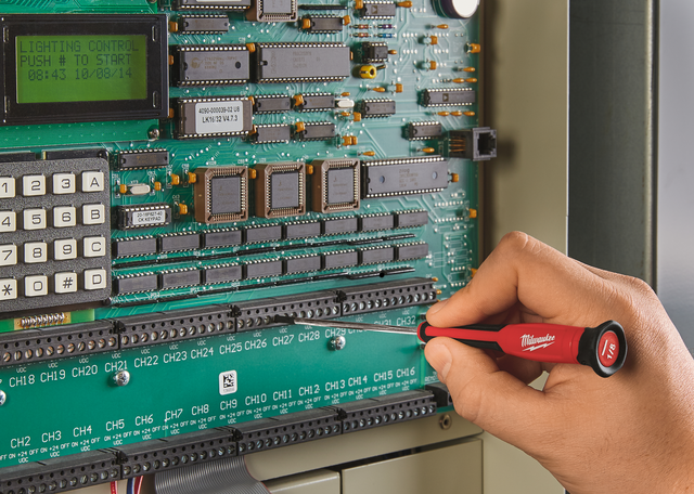 SKRUTREKKER PRESISJON RETT 4,0MM Milwaukee 