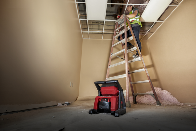ARBEIDSLAMPE HIGH OUTPUT AREA M18 HOAL-0 4000 Lumens - Milwaukee 