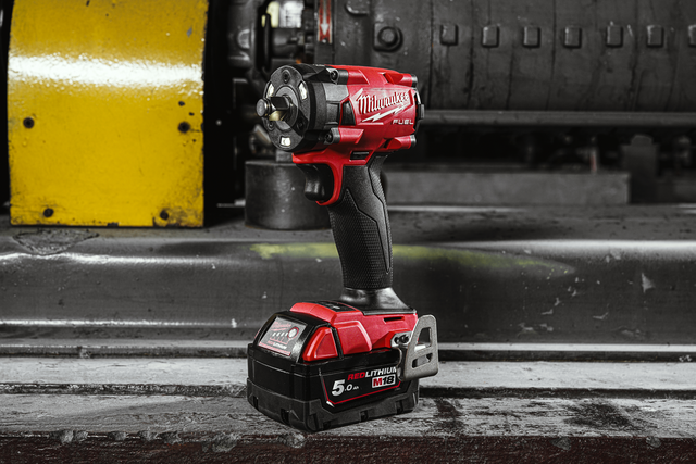 MUTTERTREKKER 1/2" DR. M18 FIW2F12-0 Milwaukee 