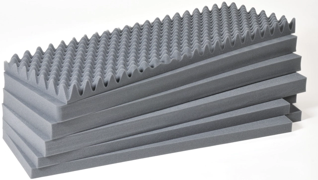 KASSE PELI 1740 M/SKUM, SORT Innv. mål: 1041x328x308 mm - Peli 