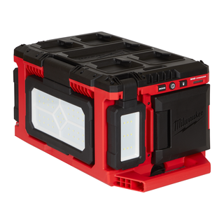 ARBEIDSLYS M18 OMR&#197;DE 3000 LUMEN PACKOUT™ m/ lader Milwaukee