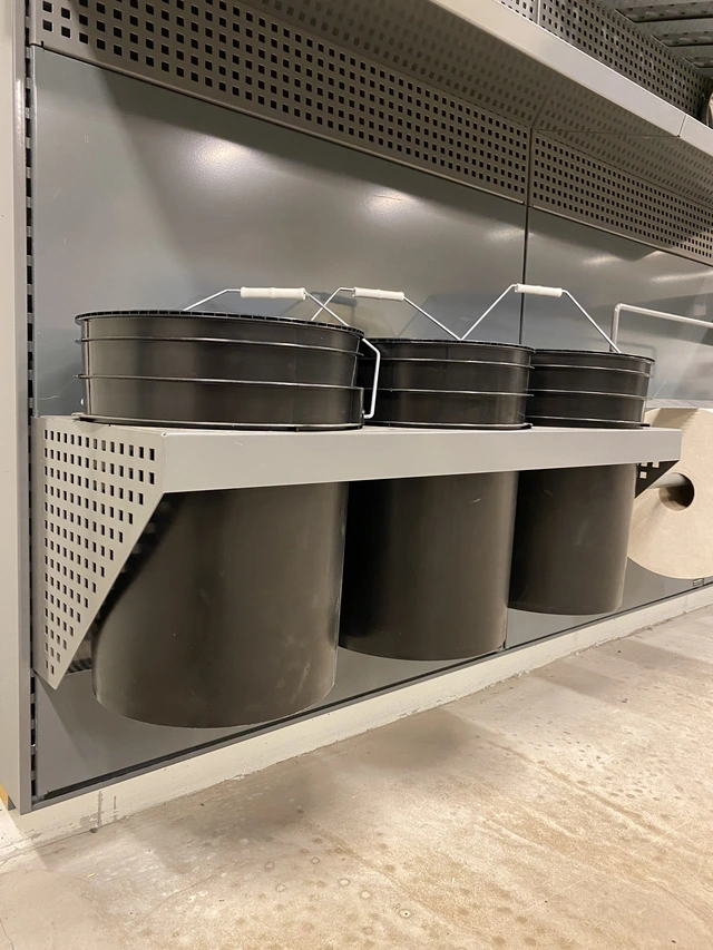 OPPHENGSRAMME FOR AVFALL U/ BØTTER Systemvegg, S6502-B - Fosen Tools 