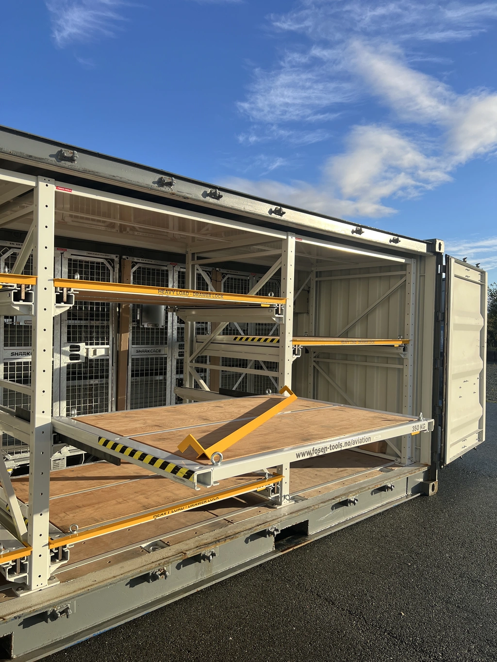 CONTAINER HEAVY LOAD 20´RIGHTSIDE ACCESS Racking+ locker, Low Cube, FTC 